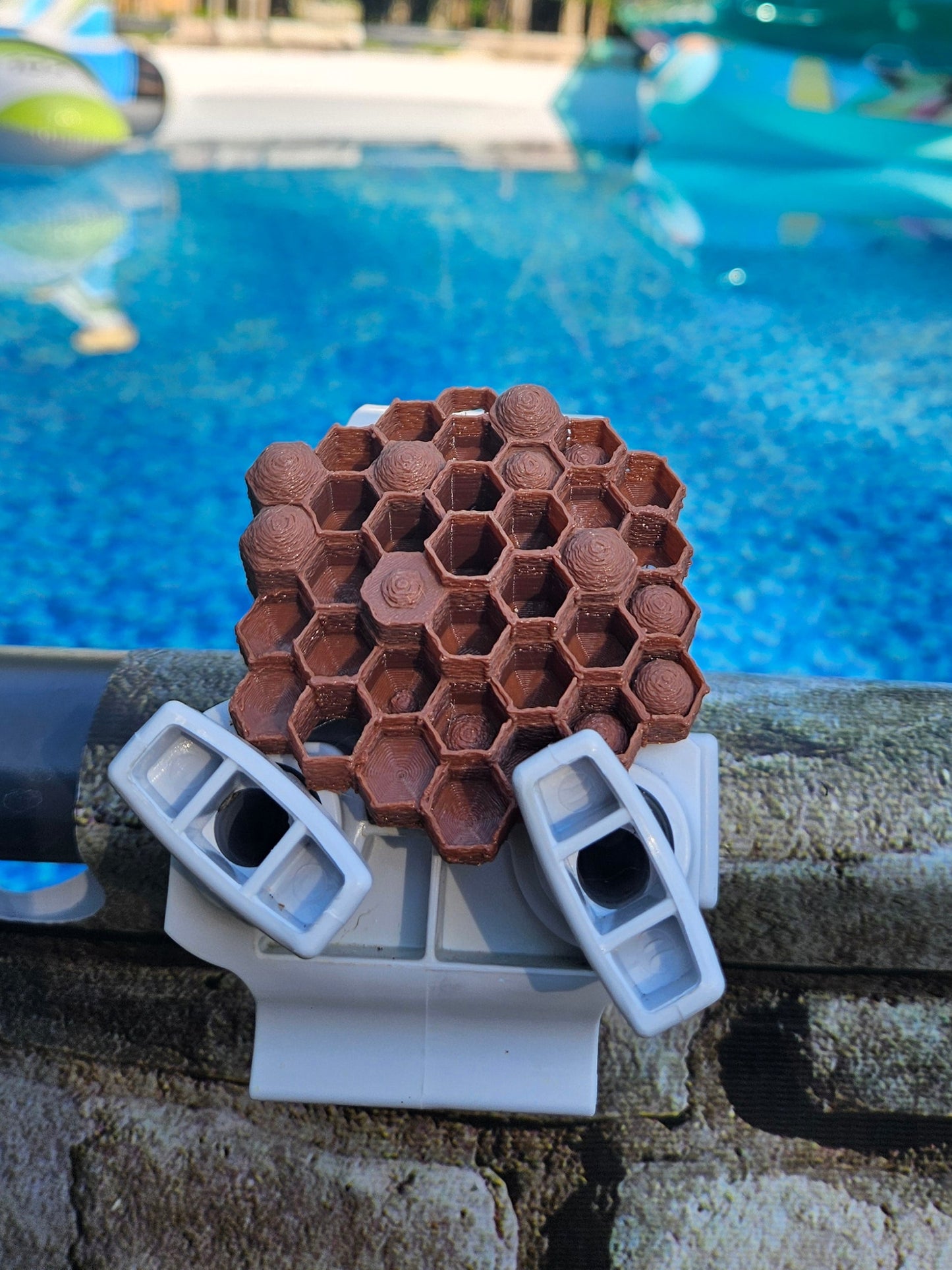 Brown Wasp Nest Decoy – Natural Outdoor Wasp Repellent & Deterrent